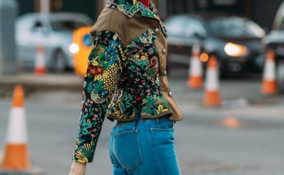 深色帽子如何搭配好看?这样弄所有发型都适合还显脸小