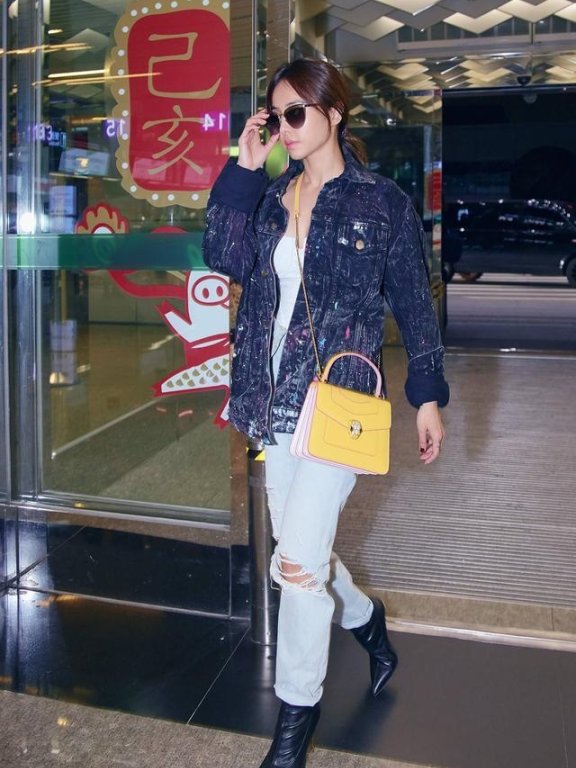 蔡依林深夜机场时尚掀起骚动！