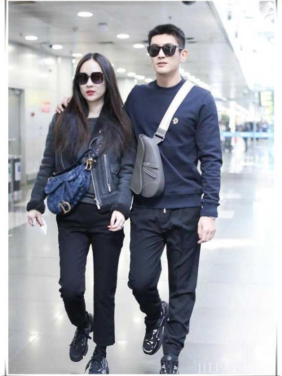 霍思燕夫妇年后现身!穿情侣装与杜江甜蜜秀花式恩爱