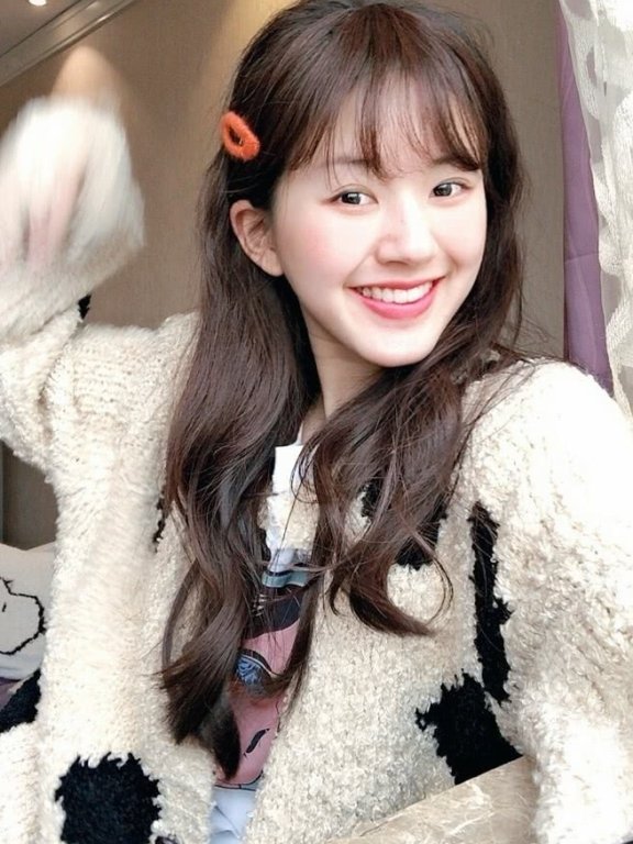 赵露思成“男神收割机”，搭档过许凯肖战，看完她的照片沦陷了