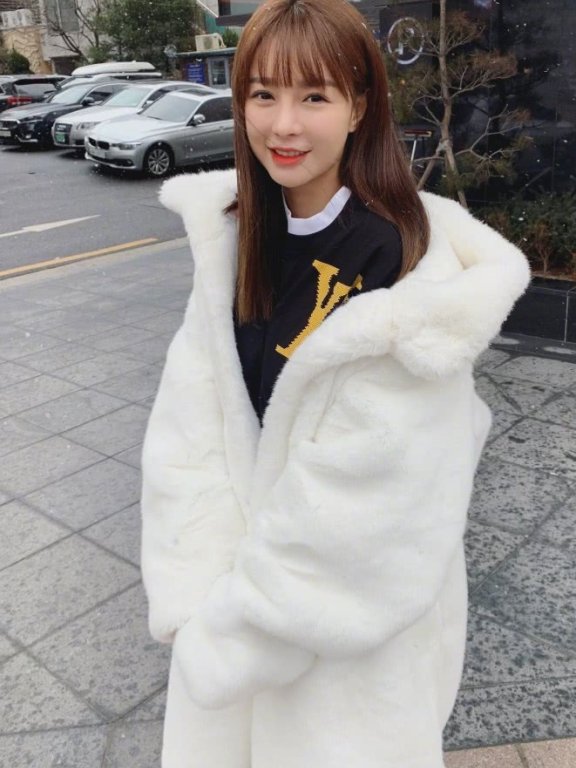 沈梦辰美得不可方物,赤裸裸的撒狗粮!