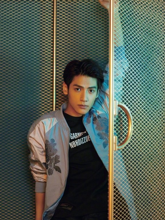 刘海匠人罗云熙本熙,各种花式刘海秀不停