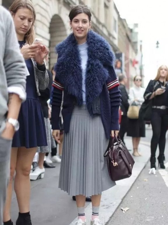 深色皮草里面穿什么,这样穿成熟又有气质!