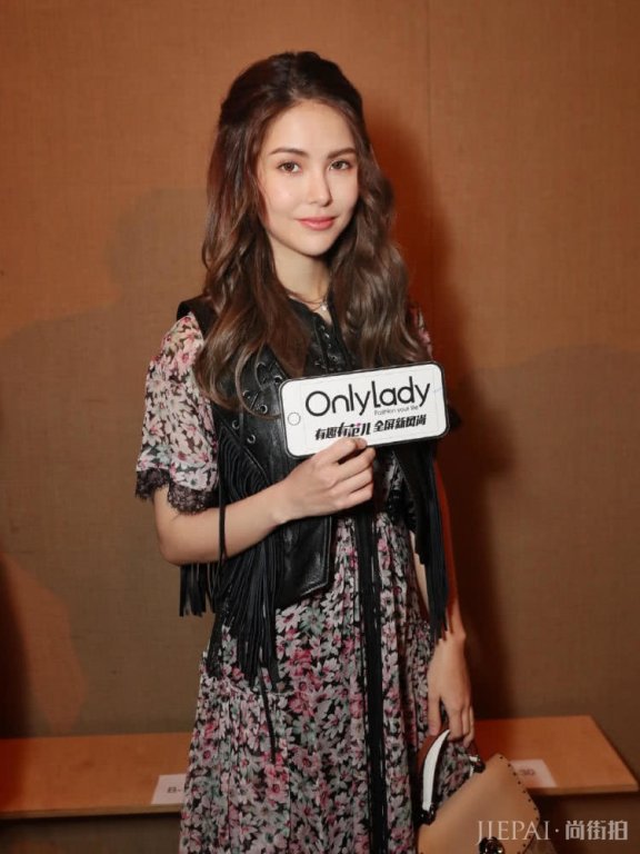 纽约时装周,昆凌、郑秀妍、木村光希最新搭配亮相,到底谁更时髦呢?