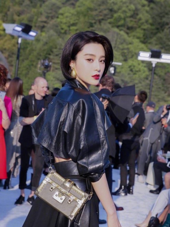 范冰冰瘦身成功短发超级惊艳