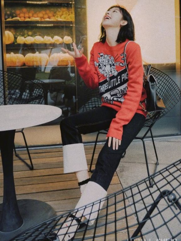 张俪的“香烟裤”不仅显瘦，穿着还更舒适！