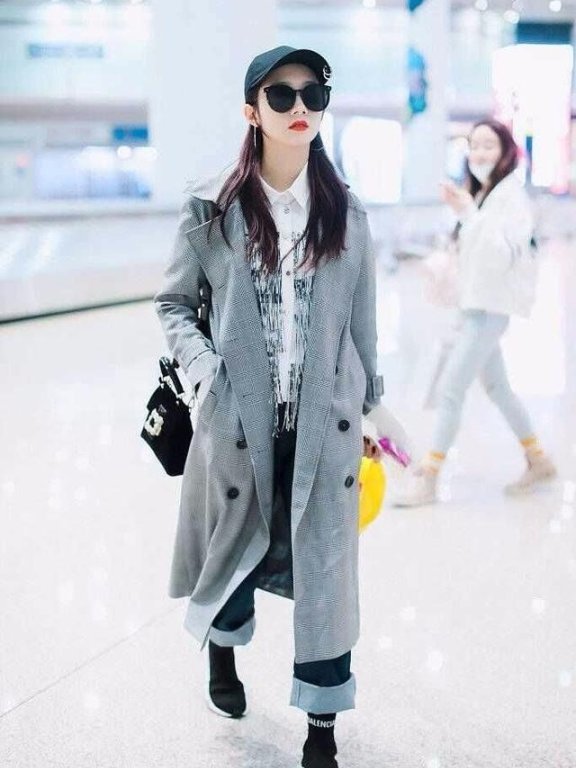 章若楠少女甜美,张俪清新怡人,葛优的最耐穿!