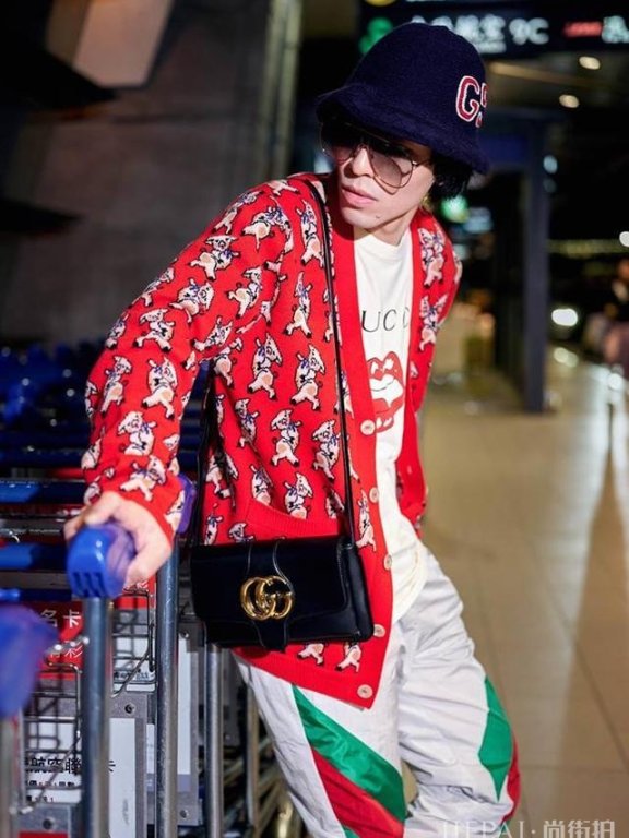 时装周明星机场穿搭谁最优秀?