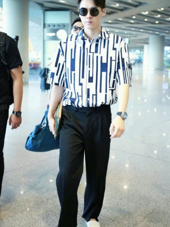 李易峰拉链帽衫卫衣也能穿出少年气,太帅了!