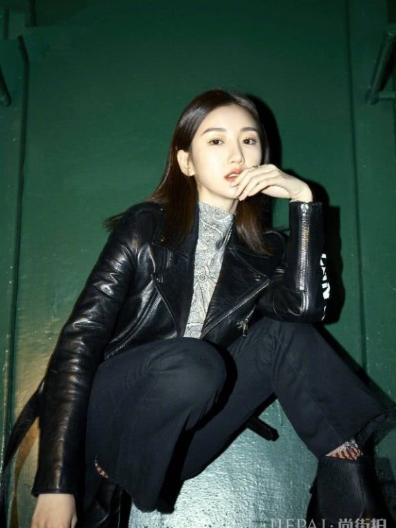 毛晓彤新时尚杂志造型曝光美到认不出!