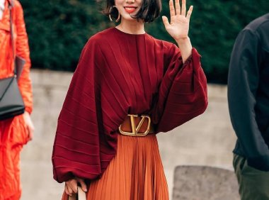 朴信惠波波头短发造型亮相巴黎时装周