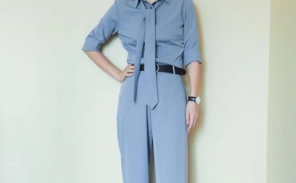 马伊琍换上时尚的短发,穿一身条纹西装太真好看了!