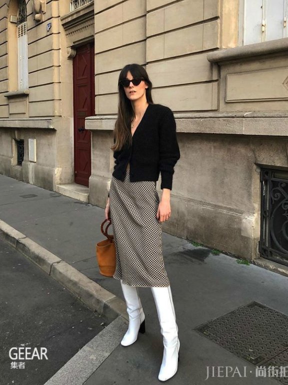 法国女生总是散发简约随性美？她们其实是靠这些搭配技巧