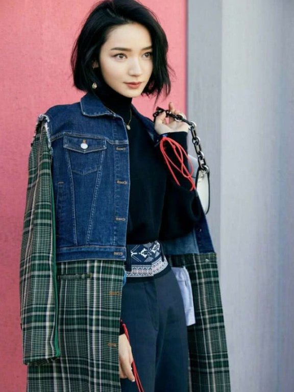 代斯一件衣服穿出了两件的效果,厉害了!