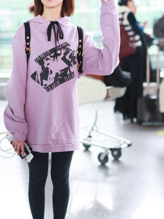 胡冰卿一身薄荷绿纱裙清新灵动，美爆了！