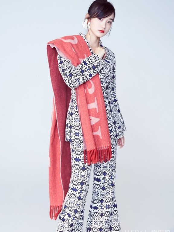 何泓姗化穿牛仔衣美如初恋,是16岁吧?