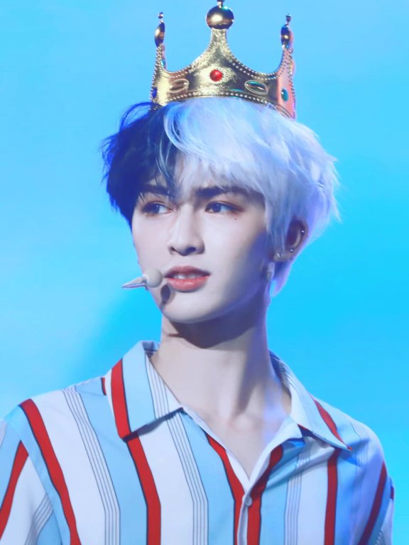 蔡徐坤、范丞丞塑造“神仙发色”,太好看!