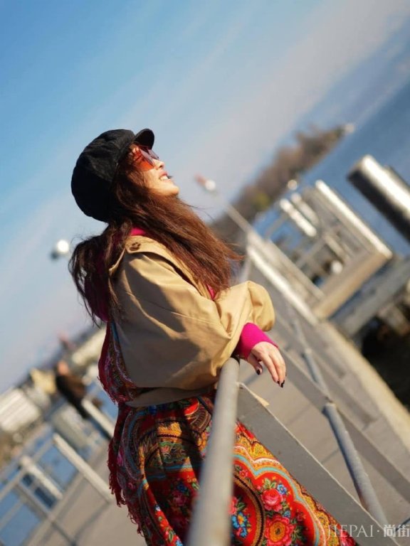 舒淇晒旅行私服,一身造型居然有几十个颜色