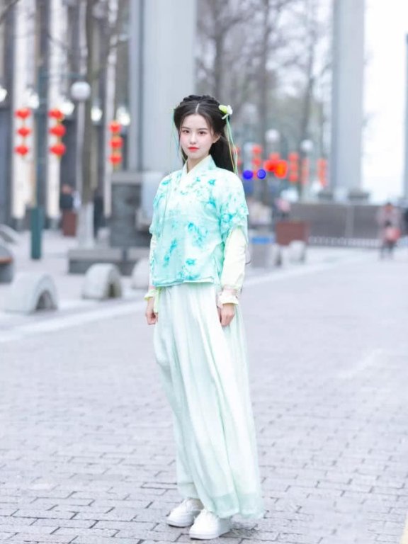 成都美女街拍 汉服出街好看到爆炸!