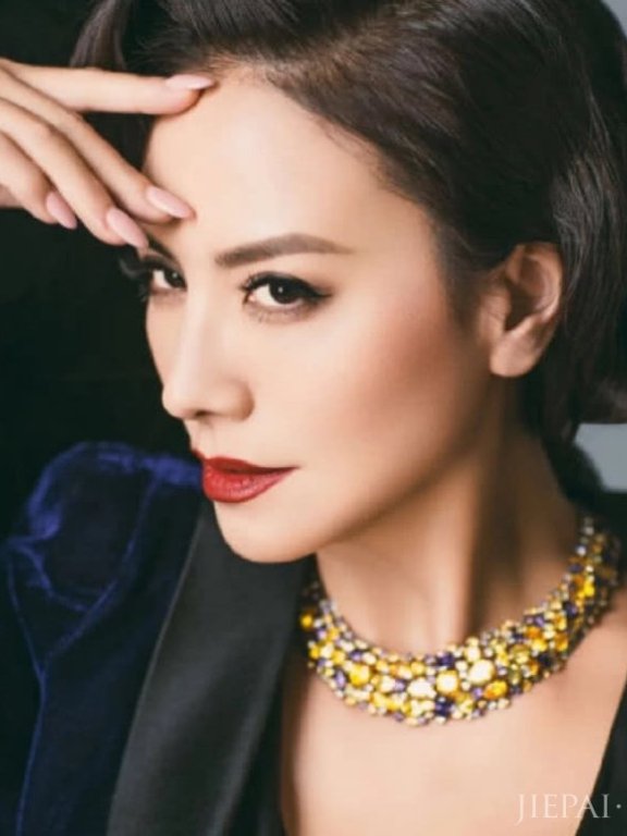 她是圈内女王代表，连姚晨都不敢招惹，《都挺好》意外收获