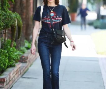 T恤每年买,今年就要这一件