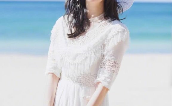 章子怡丝巾拍照太仙儿,你和女神只差一张脸