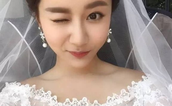 90后小花婚纱照多惊艳?杨紫青涩懵懂,记得武林外传莫小贝吗?