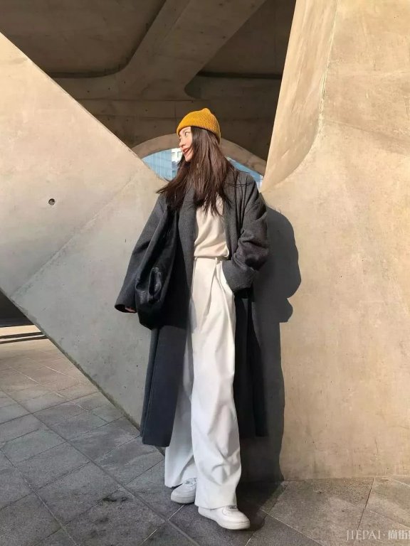 别再穿阔腿裤,2019最流行的4条裤子长这样
