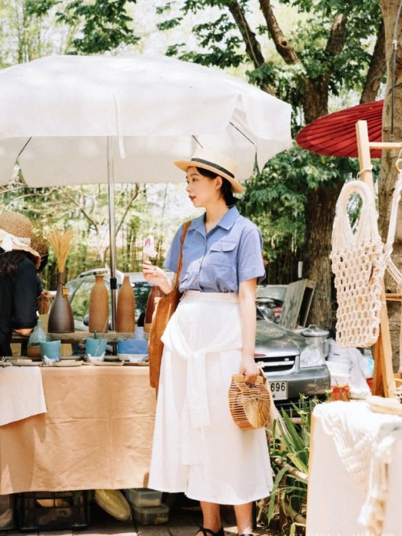 春季必备!时尚潮人教你旅行时如何穿出时尚大片感