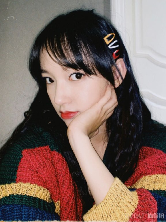 程潇美照精致又甜美,颜值高怎样都美