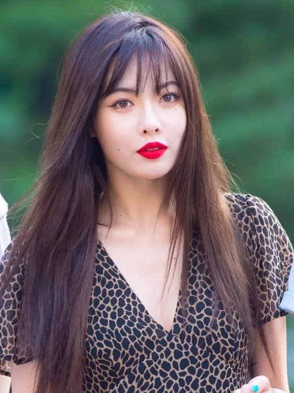 泫雅涂红唇这么好看?原因离不开这三点