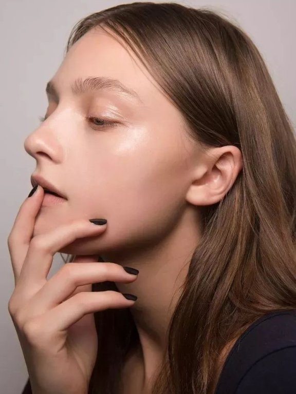 化妆师怕被偷师的小技巧，原来是这些