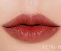 皮肤比较黄涂什么口红 显白还提气质