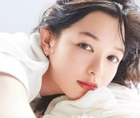 今年夏天必备的神仙色口红，让人直呼“OMG”！