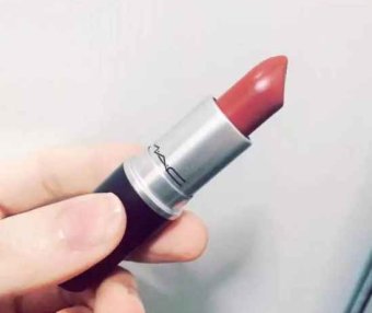 复古红口红适合什么人 黄皮白皮都可驾驭