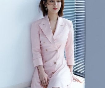 杨紫减肥成功后将15cm高跟鞋踩成平底鞋既视感,太厉害