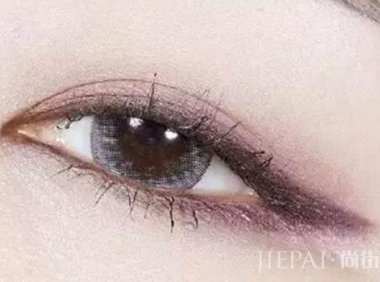 蓝色美瞳配什么眼影 画哪种颜色才能协调又吸睛