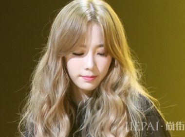 什么是木马烫 优雅百搭大卷发