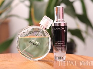 女士喷香水的正确方法 香水一天喷几次最好呢