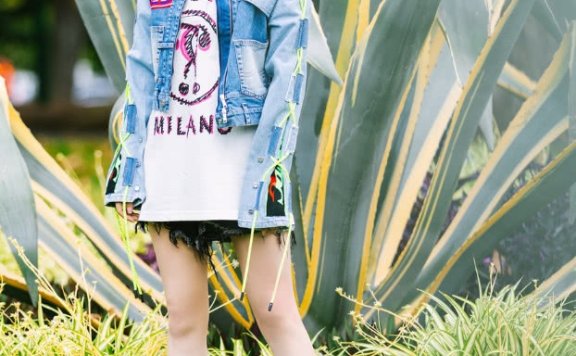 颖儿把及膝的高跟靴穿成了堆堆袜?腿细到逆天了