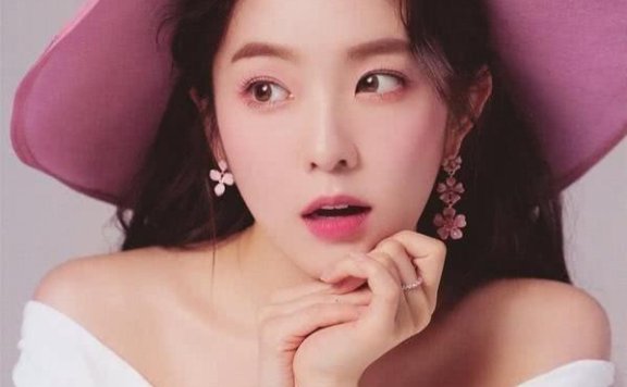 韩国票选整形趋势女爱豆,她有婴儿肥五官不立体也进前3?