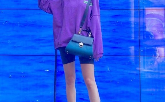 继郑爽后陈小纭因承认“整容”圈粉了，看到真容后，全网撤退