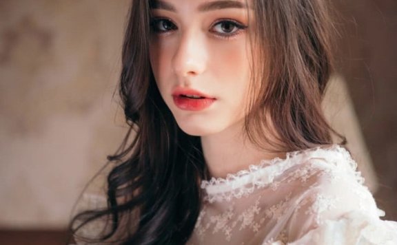 99年俄罗斯神仙女孩,长成这样美到不像话