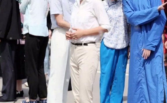 陈好白衬衫搭配西裤美到爆,微微一笑神似江疏影