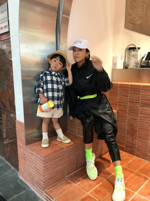 “潮流女王”徐濠萦告诉你:要想时尚过得去?身上就要带点绿