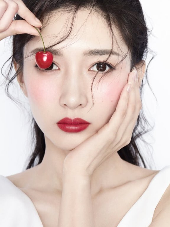 江疏影“樱桃妆”引围观,颜值好怎么都漂亮