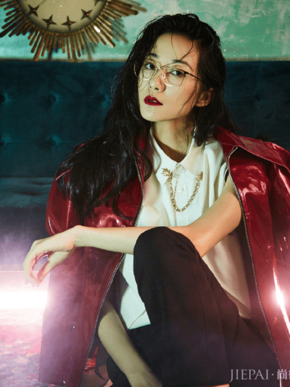 韩雪时尚大片曝光,卷发配大红唇A爆了