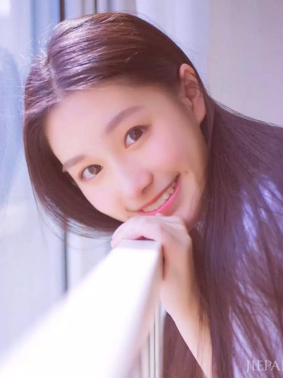 “桃花脸”被“清纯脸”取代？难怪正中直男下怀，这几点缺一不可