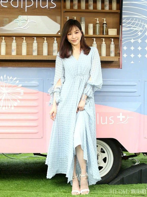 因甜美外表成“渣男收割机”,37岁被骂脸瘫,全网失恋了