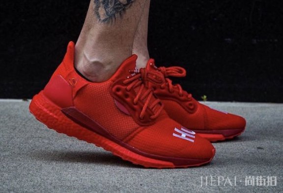蓝心vs中国红!菲董亲自带货的 adidas Solar Hu又有新配色了!